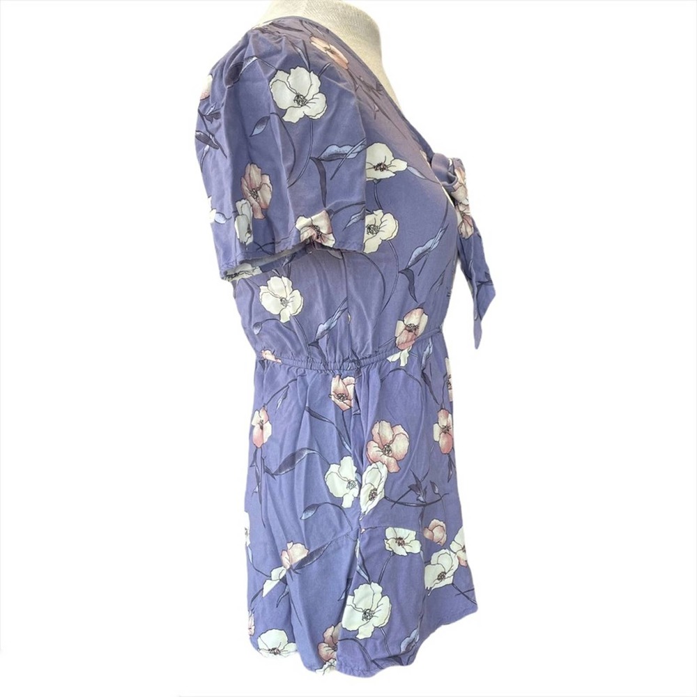 Band Of Gypsies Lavender Purple Floral Short Sleeve Romper Size XS - Picture 4 of 8